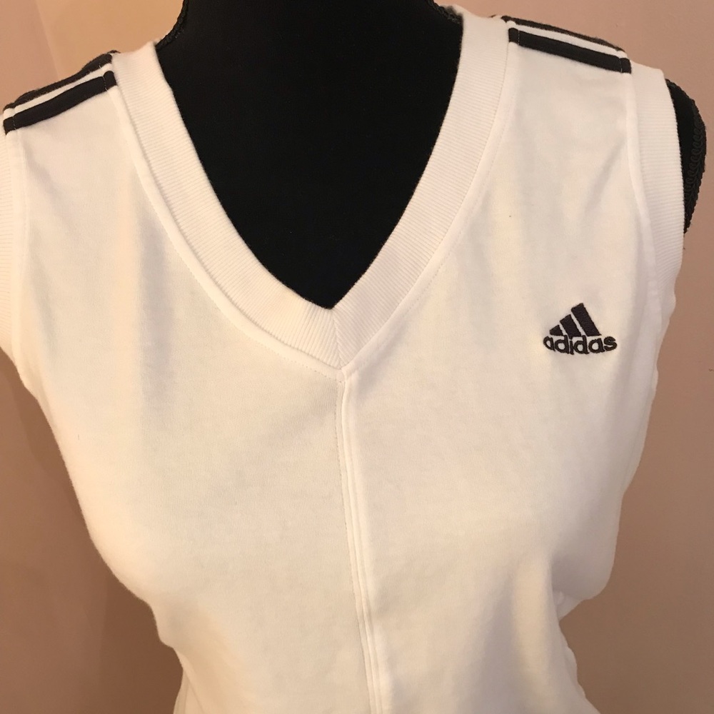 Sleeveless top